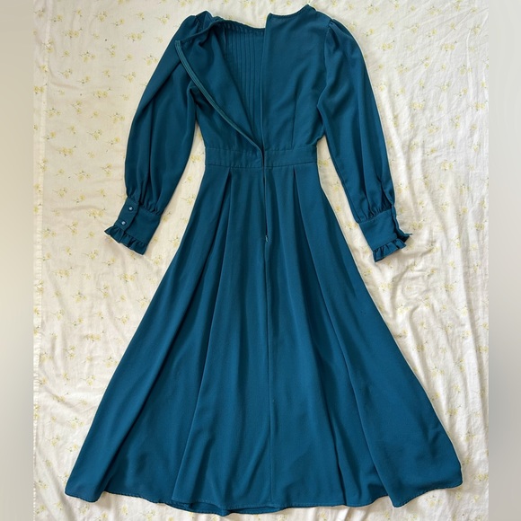 🌷SOLD🌷 Blue Cottagecore Formal Dress 🌷🤍 - Picture 3 of 3